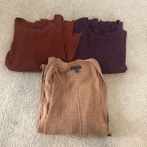 3 AEO Sweaters
